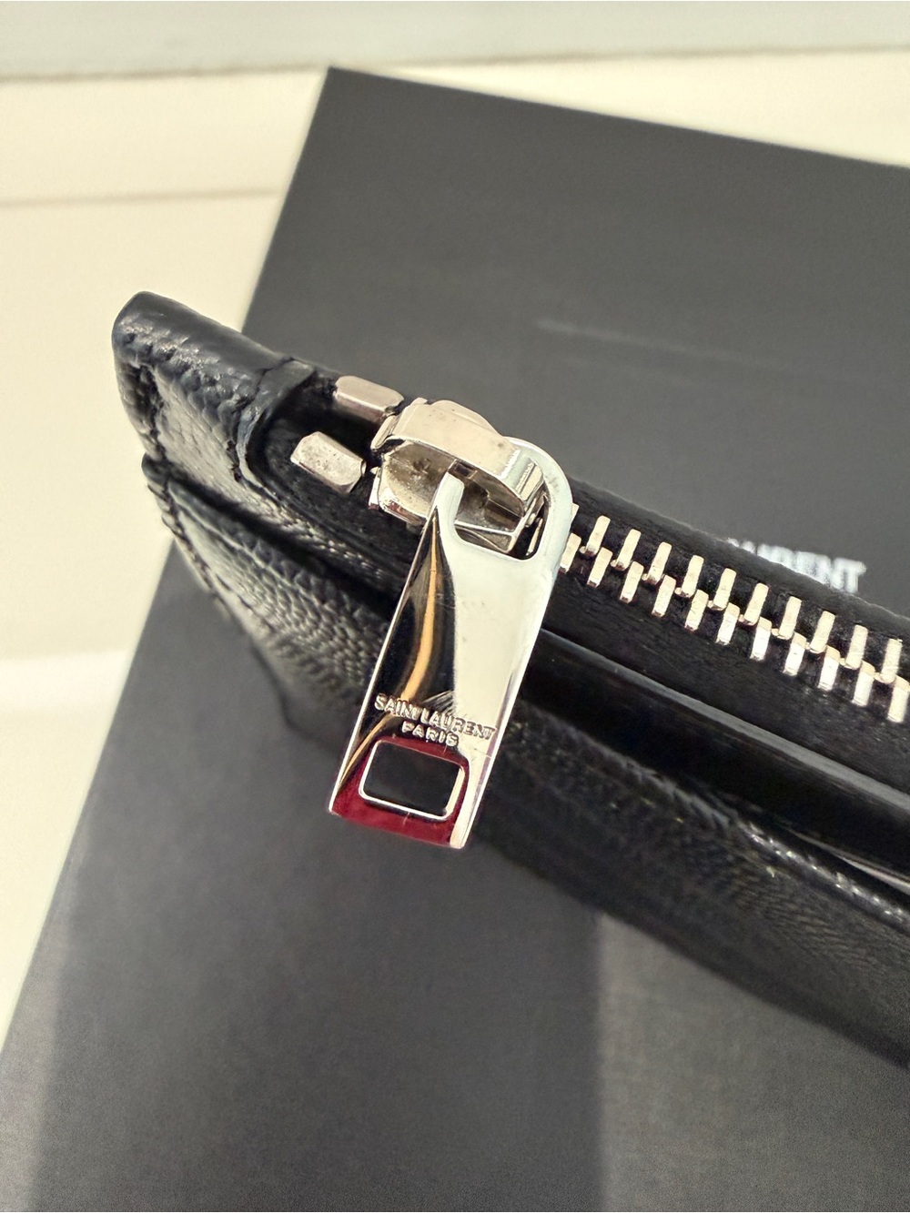 YSL POUCH MONOGRAM - Picture 4 of 7